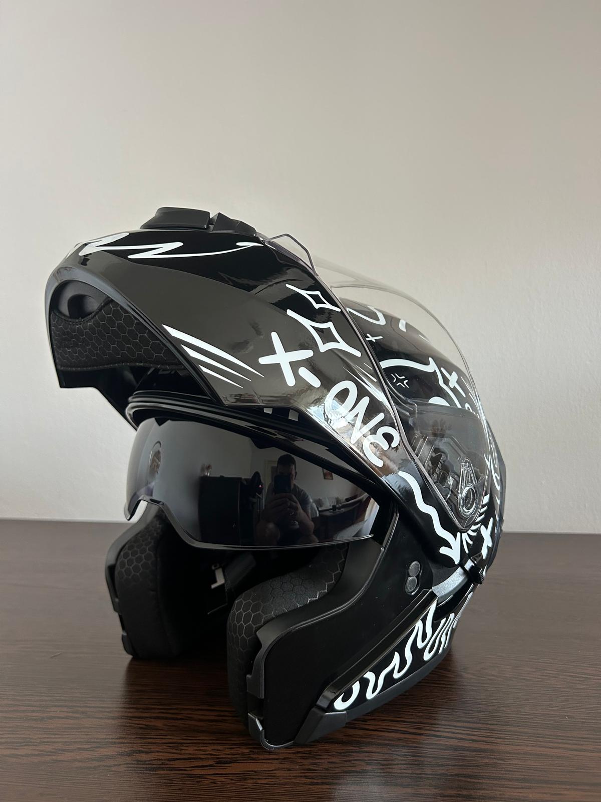 Casca moto flip-up